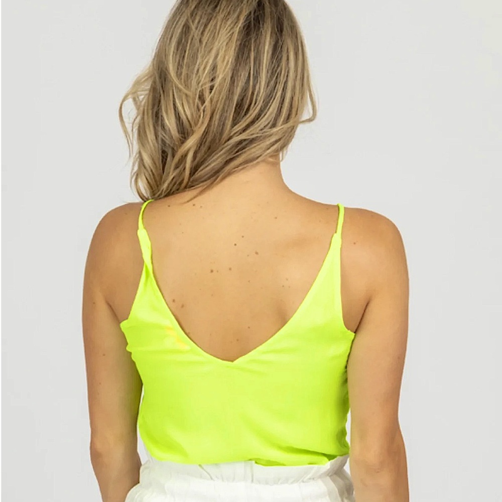 Re:named Button down tie front tank - Picture 6 of 7